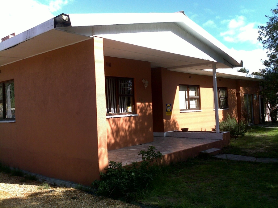 5 Bedroom Property for Sale in Table View Western Cape